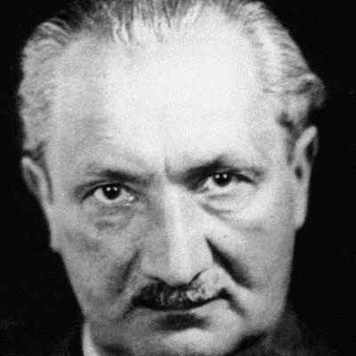 Martin Heidegger & Death’s Ontology Martin Heidegger & Death’s Ontology