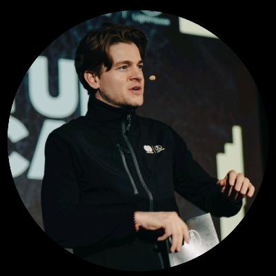 Episode 28: Unlocking Power of Communities and Entrepreneurial Spirit with Vincent Weir