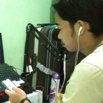 ANGGI MIFTAHUL KHOLIK-PODCAST KELAS A