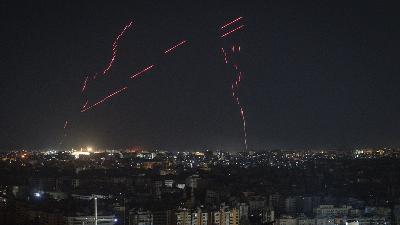 Israel 'surprised' by ten day ceasefire between Lebanon and Israel