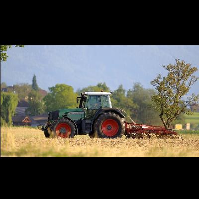 Entrevista a Ramón Lacalzada: la precariedad de los jornaleros por campaña en Navarra