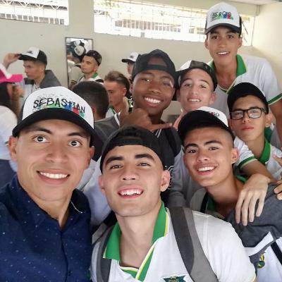 Sebas y un comienzo educativo.