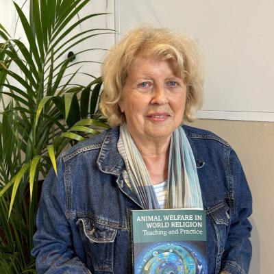 What If the World’s Religions Stood Up for Animals? With Joyce D'Silva | Ep. 110