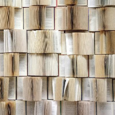 The Bookshelf with Tom Clonan The Bookshelf with Tom Clonan