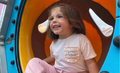 Adriana, la cántabra que padece una mutación en el gen IQSEC2