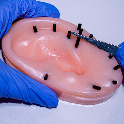 ASMR: Extracción de puntos negros y masaje intenso en el oído