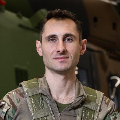 Caporal-chef Matthieu, membre opérationnel de soute au 5e régiment d’hélicoptères de combat Caporal-chef Matthieu, membre opérationnel de soute au 5e régiment d’hélicoptères de combat
