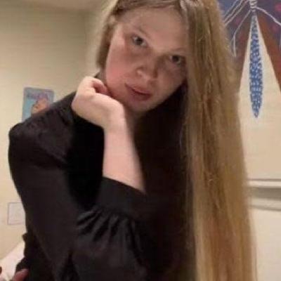 Elon Musk dice que su hijo Xavier está muerto, pero ahora se llama Vivian y es modelo Elon Musk dice que su hijo Xavier está muerto, pero ahora se llama Vivian y es modelo