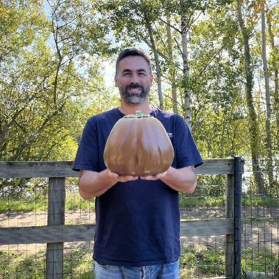 Les légumes géants de ce maraîcher Sarthois battent des records