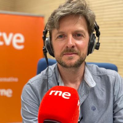 Liturgia y Fama: La Evolución de los Papas como Iconos Populares Liturgia y Fama: La Evolución de los Papas como Iconos Populares