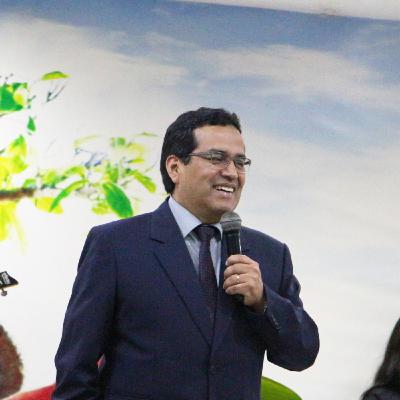 Tres cosas que el hombre debe decir frente a Cristo crucificado