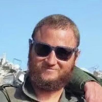 "היה תמיד עוזר לכולם - הוא הרגיש שהשירות שלו הוא שליחות" "היה תמיד עוזר לכולם - הוא הרגיש שהשירות שלו הוא שליחות"