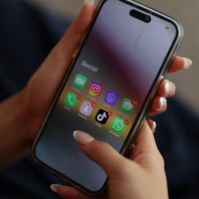 Australia’s social media ban for young people takes effect Australia’s social media ban for young people takes effect