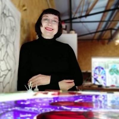 Slow art from the heart - in conversation with Pinkie Maclure