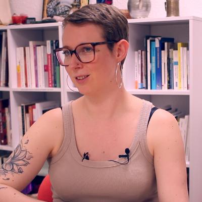 Marion LEFEUVRE, psychomotricienne nous fait découvrir son métier : l'hôpital, le cursus, les enjeux en périnatalité
