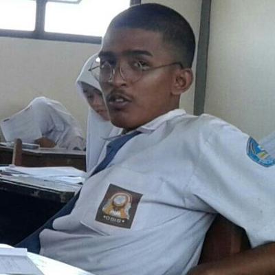 Sekolah Menengah Au ah