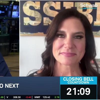 Danielle DiMartino Booth on Fed's "Difficult Position" & Stagflation Concerns