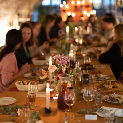 #42 Het Verliesdiner - Babet te Winkel & Miek Crouzen