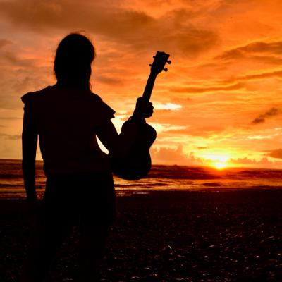 Episodio IV: Suave, más canciones de amor?? (Español)