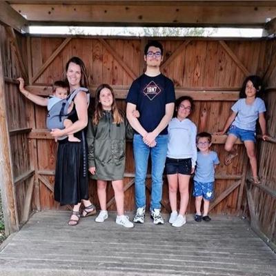 Les six enfantements de Sonia, le parcours initiatique d'une mère. Les six enfantements de Sonia, le parcours initiatique d'une mère.