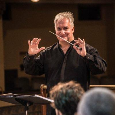 Director de orquesta sinfónicas internacional