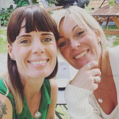 #38 Å stupe inn i sommerens øyeblikk – med Unni #38 Å stupe inn i sommerens øyeblikk – med Unni