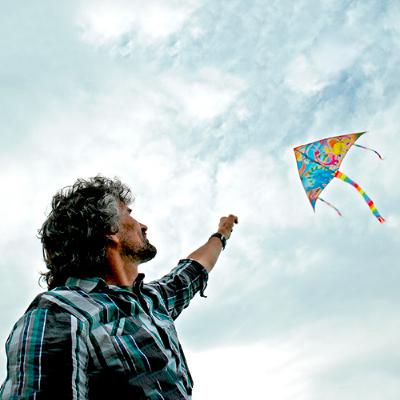 "Tips On Kite Flying" - Lehman B. Lyons, Jr. "Tips On Kite Flying" - Lehman B. Lyons, Jr.