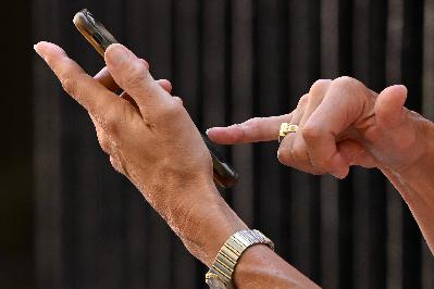 The Smart phone age is nearing its end? The Smart phone age is nearing its end?
