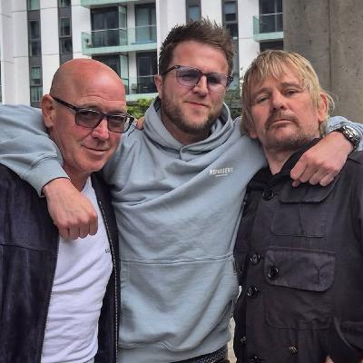 308: Epic Catch Up with Kyle Dale on Unreleased Oasis Songs, Managing Tony McCarroll and Oasis Exhibitions - AKA Kyle's Therapy Session!