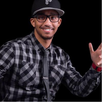 VENERATED VISUAL ARTIST. DEDICATED DESIGNER. CREATIVE CULINARY EXPERT!