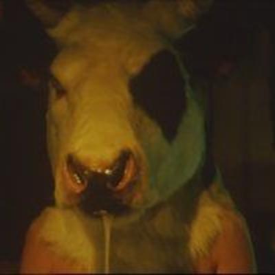 La Leyenda de Gozu (cabeza de vaca)