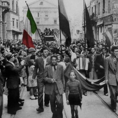 Diretta Dal Divano puntata 42 - Festa della Liberazione - ospite Alessia Alboresi, guarita dal Covid-19 dopo un mese in ospedale Diretta Dal Divano puntata 42 - Festa della Liberazione - ospite Alessia Alboresi, guarita dal Covid-19 dopo un mese in ospedale