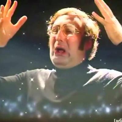 Archivo N° 1: "Erase una vez/ un planeta triste y oscuro/ Y la luz al nacer/ Descubrió un bonito mundo de color."