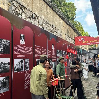 Tin trong nước - “Vang mãi khúc khải hoàn”: Ký ức quý giá của người dân thủ đô