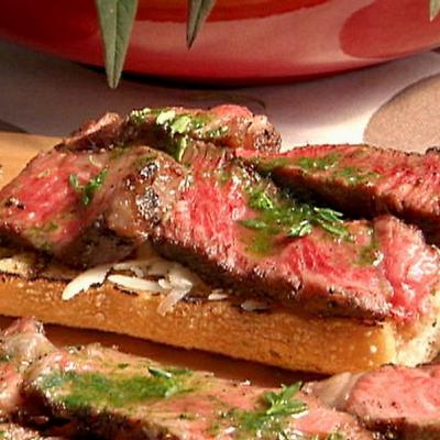 Steak with Garlic Bread Steak with Garlic Bread