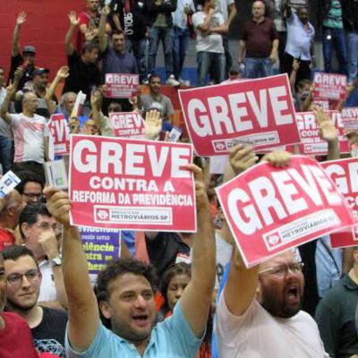 A greve no direito Brasileiro.