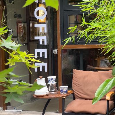 在胡同咖啡馆，我想起创业这13年：梦想从来不怕晚，就怕你不开始