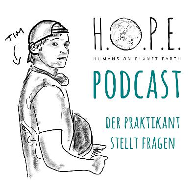Tim, der Praktikant, stellt Fragen Tim, der Praktikant, stellt Fragen