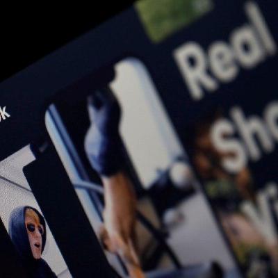 [News 4] - Trump nhắm mục tiêu WeChat và TikTok; Grab ra mắt sản phẩm đầu tư vi mô; Blockchain là chìa khóa cho nền kinh tế siêu kết nối trong tương lai