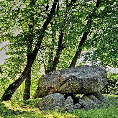 Sagenhafter Norden: Großsteingräber in Dithmarschen