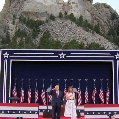 LIVE from Mount Rushmore: Protesters blocking the entrance to President Trump's event tonight! Part 1 of 2