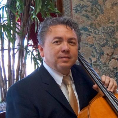 David Pineda-Huezo, master luthier and cellist