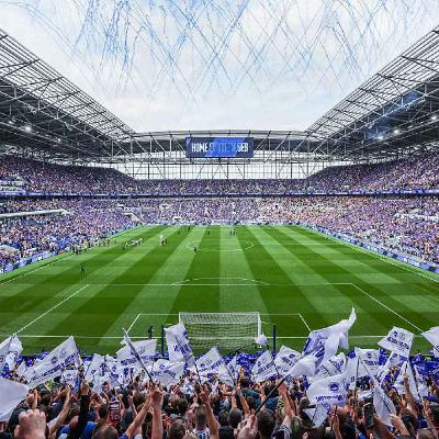 Modern Stadiums: Changing Football for Better or Worse? 🏟 💰🤔