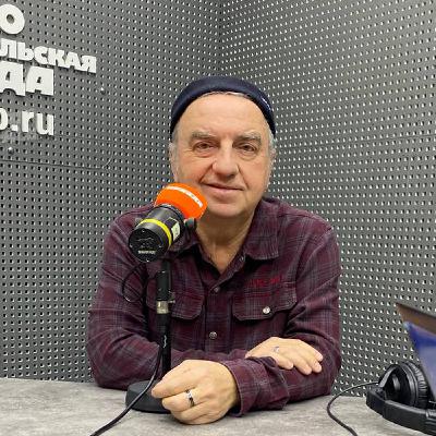 Владимир Шахрин из «Чайфа» - про хэллоуин, интервью Пугачевой, помощь участникам СВО и новый альбом «Вот так» Владимир Шахрин из «Чайфа» - про хэллоуин, интервью Пугачевой, помощь участникам СВО и новый альбом «Вот так»