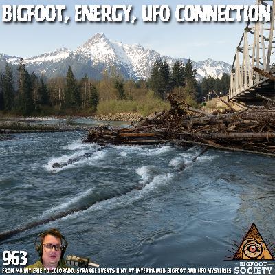 Man Sees UFO Light at Mount Erie and Realizes Bigfoot Is Watching Man Sees UFO Light at Mount Erie and Realizes Bigfoot Is Watching