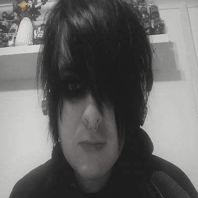 Gloverscast #464 - "You can be emo in your headphones" Gloverscast #464 - "You can be emo in your headphones"