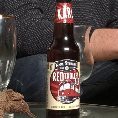 Cerveza Red Trolley de Karl Strauss Brewing Co. Cerveza Red Trolley de Karl Strauss Brewing Co.