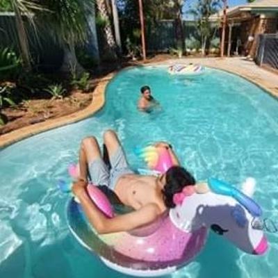 Episode #08 - Liburan Dapet Cuan, Part 1 Episode #08 - Liburan Dapet Cuan, Part 1