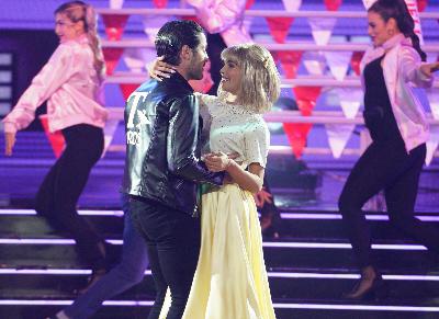 S10 Ep32: 10/19/21 - Olivia Jade Slams ‘Complete Rumor’ She’s Hooking Up With ‘DWTS’ Val Chmerkovskiy: ‘We’ve Never Hooked Up’ S10 Ep32: 10/19/21 - Olivia Jade Slams ‘Complete Rumor’ She’s Hooking Up With ‘DWTS’ Val Chmerkovskiy: ‘We’ve Never Hooked Up’