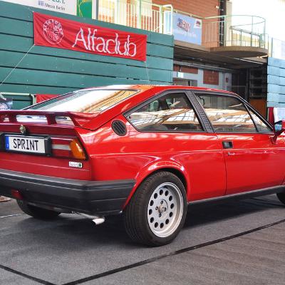 The Secrets of Alfa Romeo Alfasud 3° video, Italians POV | Johnny's Garage